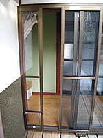 網戸と分離した状態